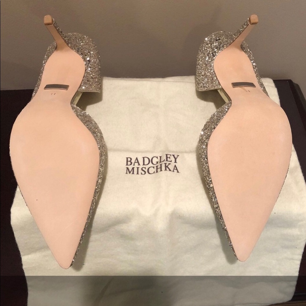 Badgley Mischka Glittery Pumps - Picture 6 of 8